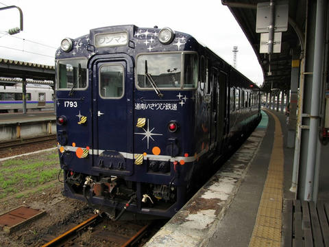 道南いさりび鉄道キハ40 1793「ながまれ号」＠函館駅
